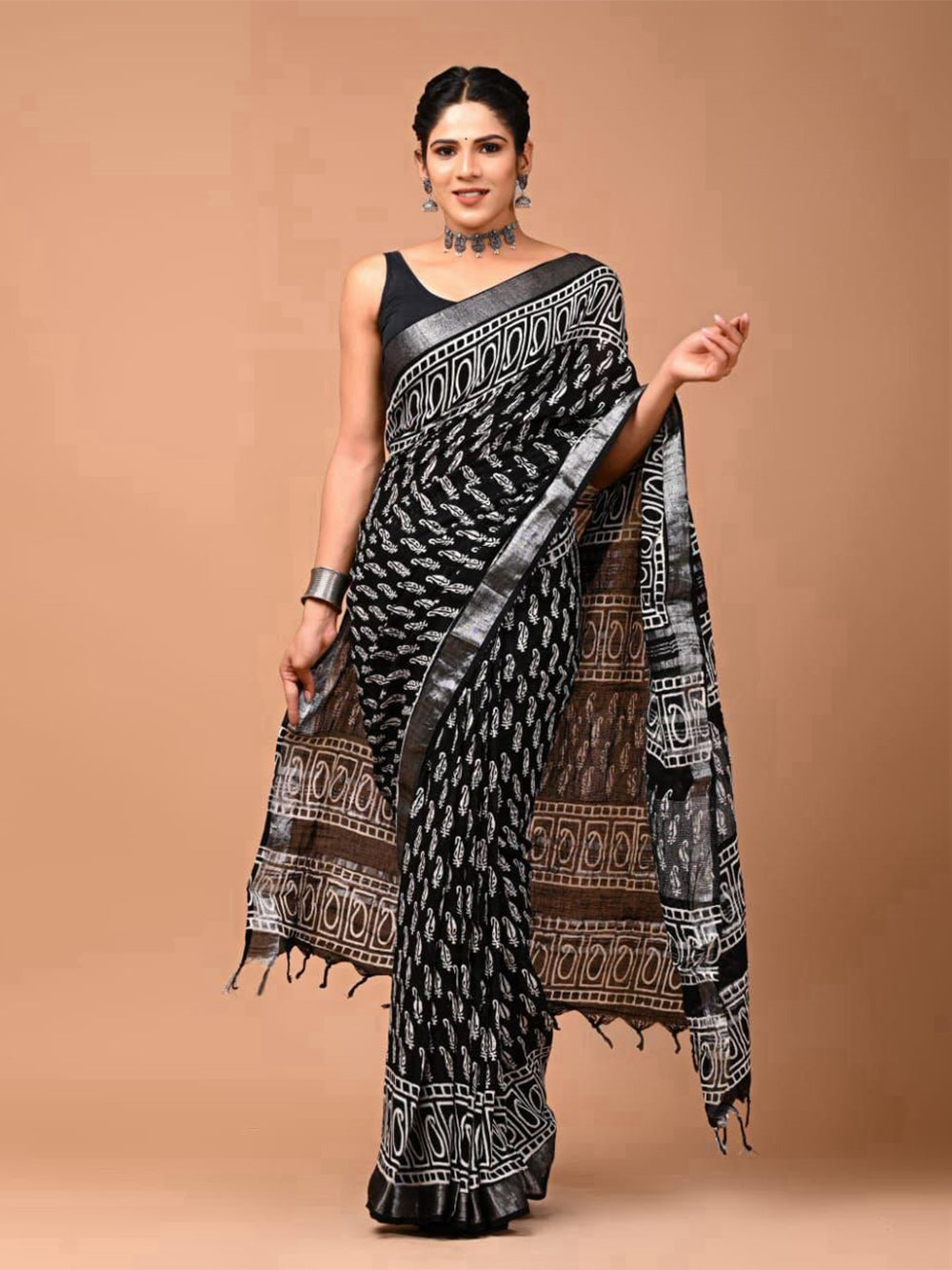 Black Kairi Jaal Linen Saree